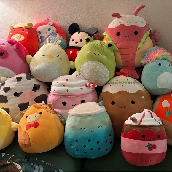 BNWT SQUISHMALLOWS - Picture 1 of 3